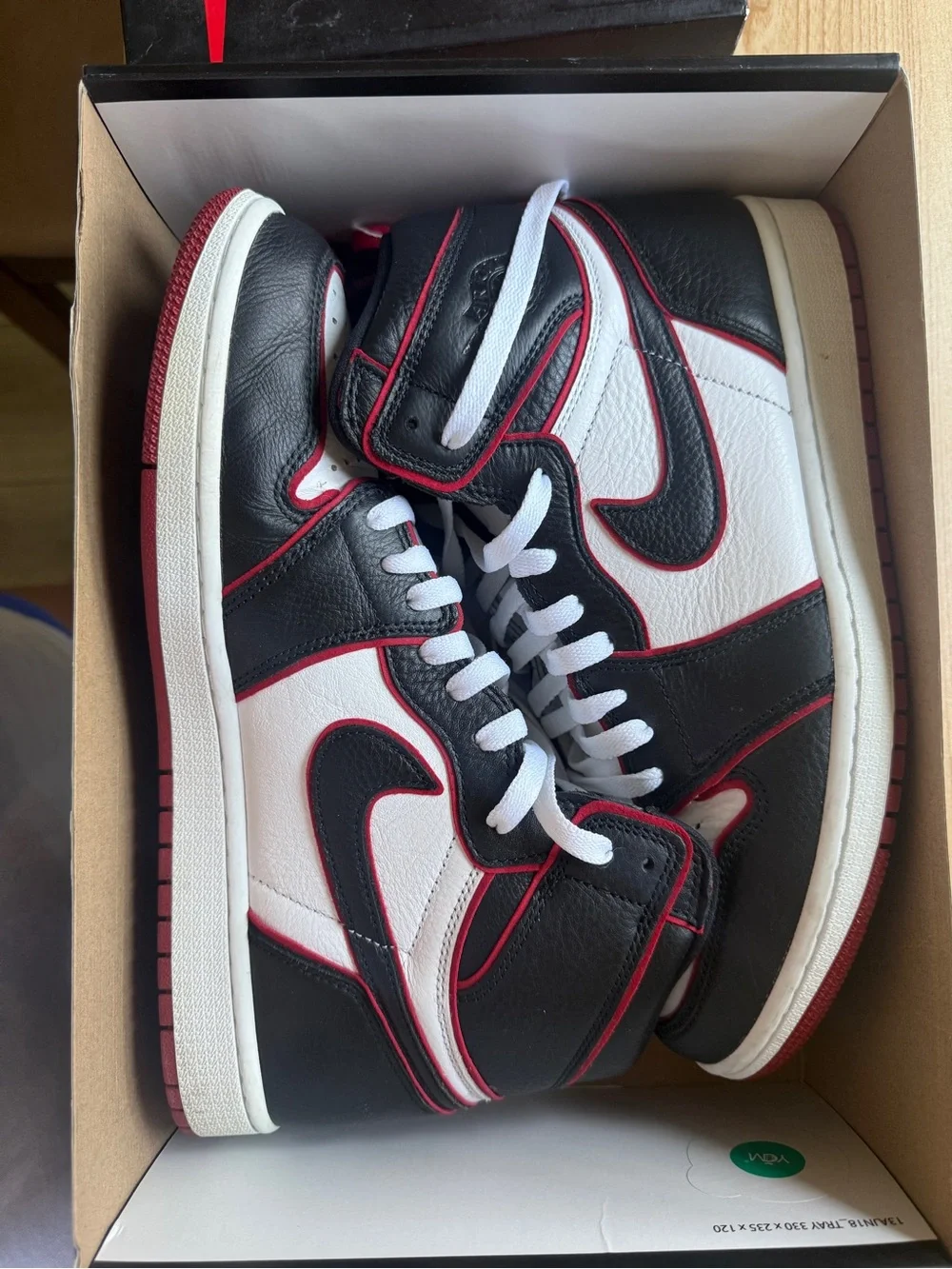 Jordan 1 Bloodline